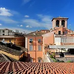 Spanish Steps Apartment With Terrace