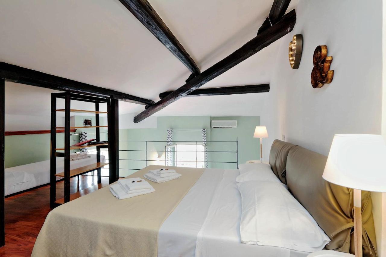 Spanish Steps With Terrace Apartment *